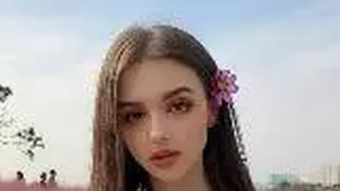 [彩界翘楚] 第2025139期双色球盛宴，权威专家精准锁定12红2蓝，加油冲刺大奖！